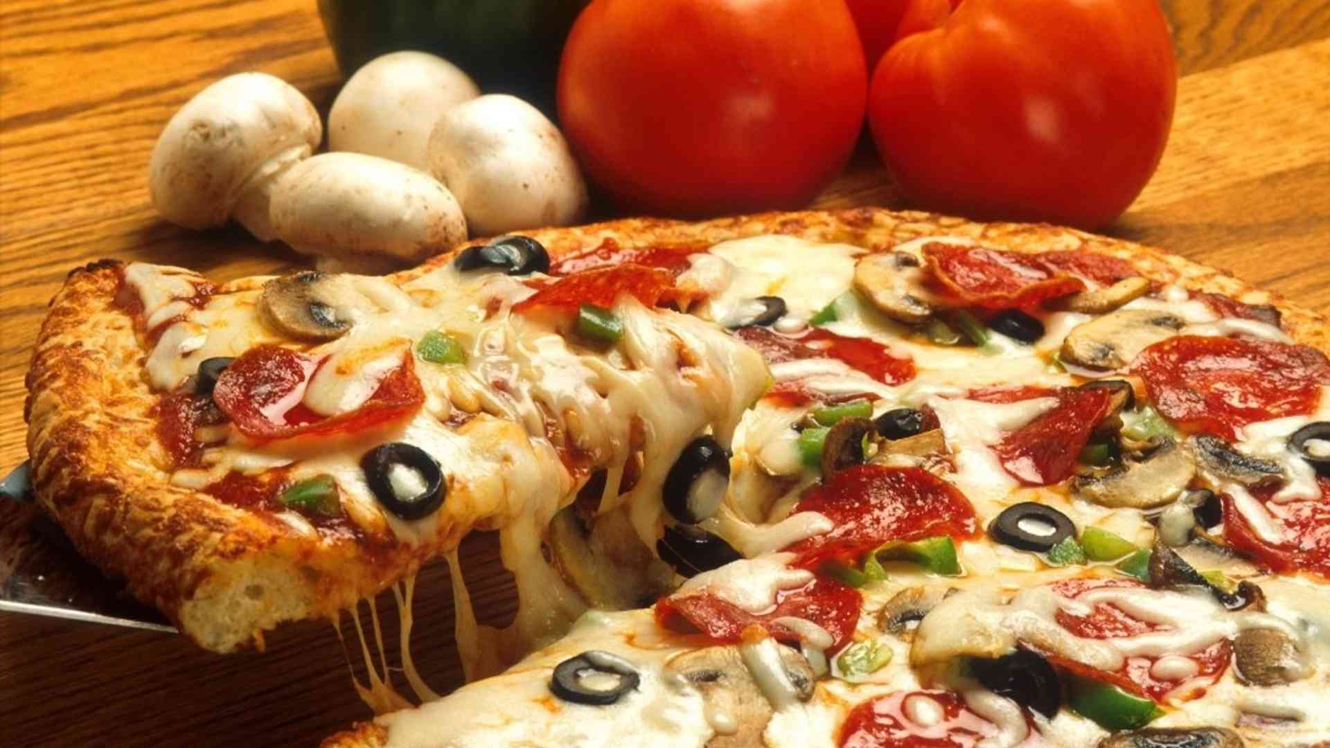 Framsidan på Pizzeria Volcano i Mellerud